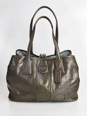 Coach 2010  Kiss Lock F15658 RARE Metallic Pewter Leather Tote Bag
